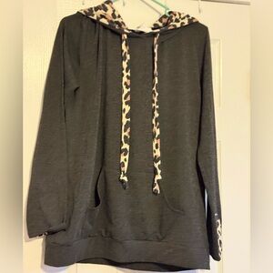 Gray Black Women's lightweight sweatshirt with Leopard Print Accents